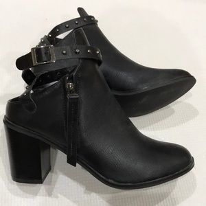 NWOT Black Cutout Strappy Booties